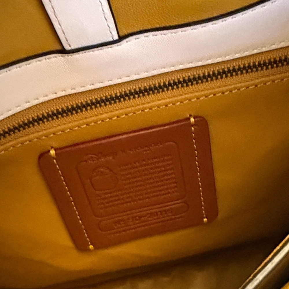 Coach X Disney Saddle crossbody bag❤️ - Picture 5 of 12